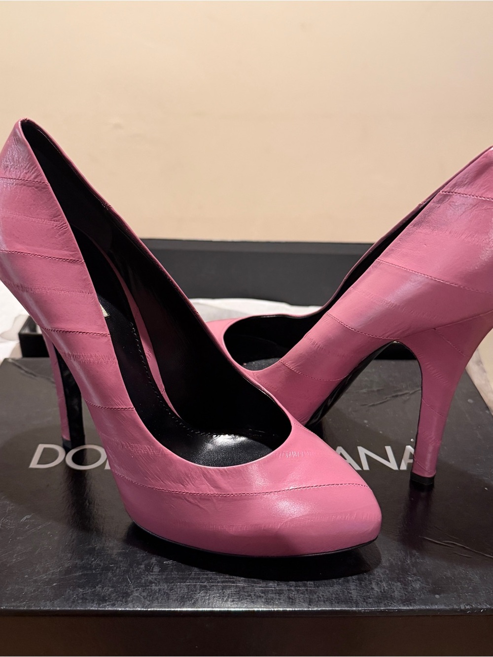 Dolce & Gabbana mauve/pink round toe pumps